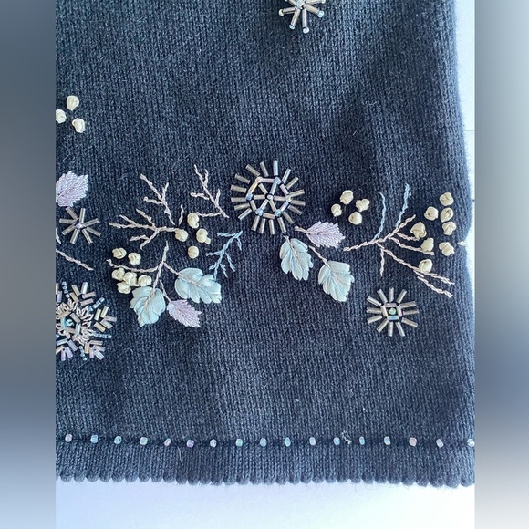 Stitches in Time Sweater Medium Black Embroidered Embellished Floral Cardigan - Picture 14 of 15